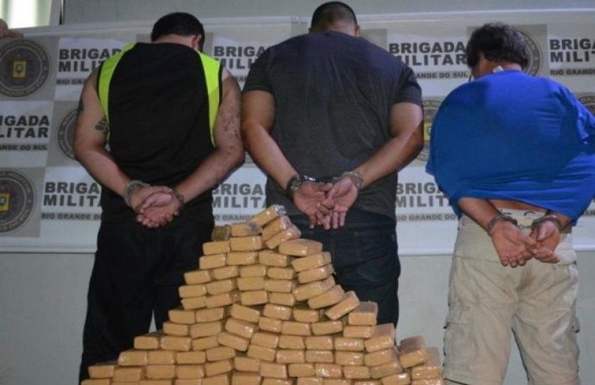BM prende três traficantes e recolhe mais de 100 kg de drogas em São Leopoldo 