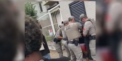 Defensoria Pública do RS apura abordagem que resultou na prisão de entregador negro, em Porto Alegre