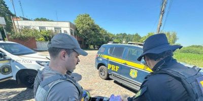 PRF prende motociclista por tráfico de drogas na BR-290 em Eldorado do Sul