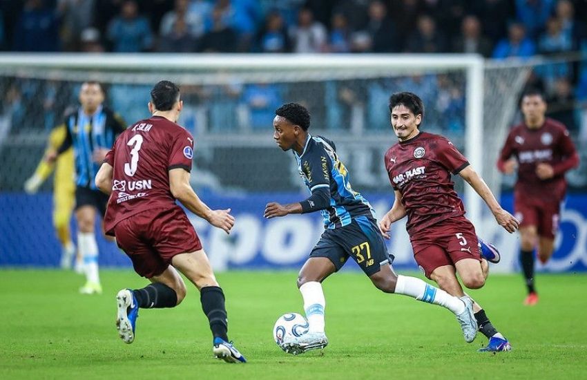 Grêmio fica no empate com o City Torque e vai jogar os playoffs da Sul-Americana 