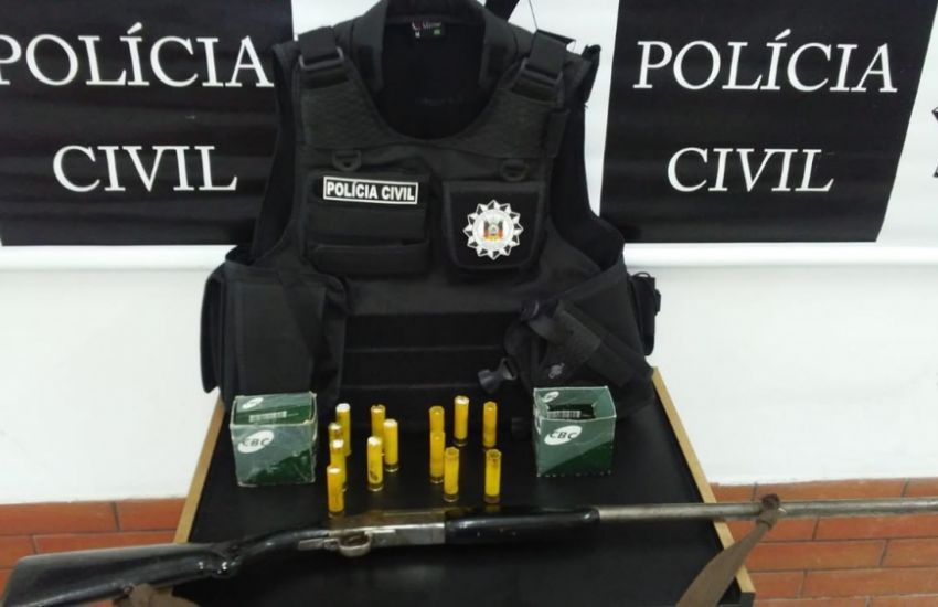 Arma e munições são apreendidas entre os municípios de Cerro Grande do Sul e Sertão Santana 