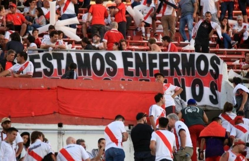 Conmebol suspende a final da Libertadores entre River e Boca 