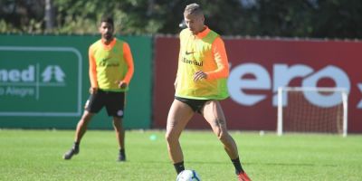 Contra o Santos, Inter busca primeiros pontos fora de casa no Brasileirão