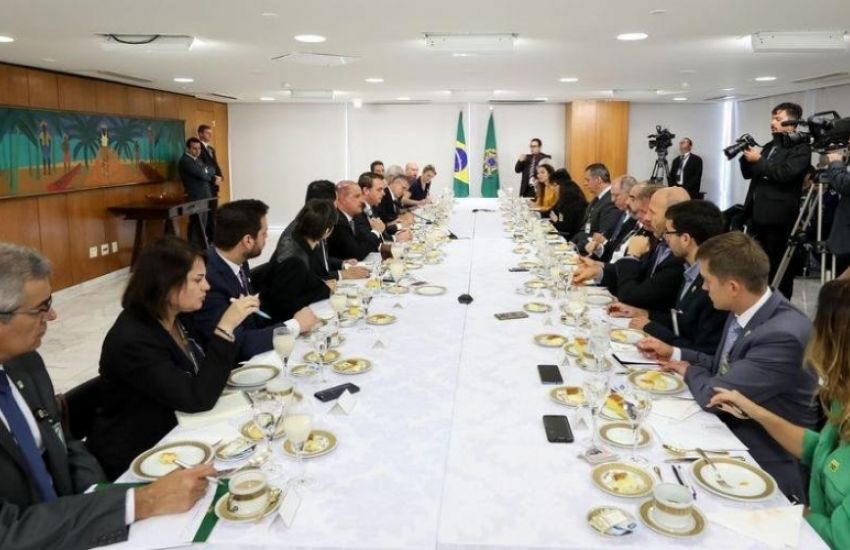 "Falar que passa-se fome no Brasil é uma grande mentira", afirma Bolsonaro 