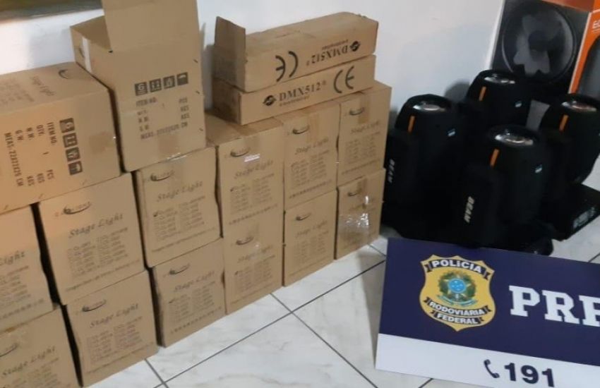 PRF retém cerca de R$ 22 mil em caixas de equipamentos de som e luz em Bento Gonçalves 
