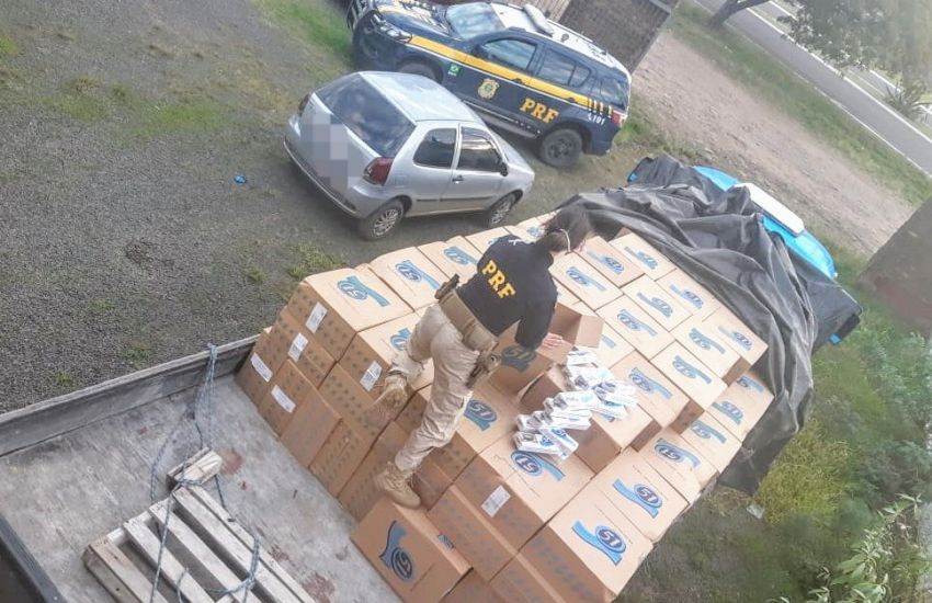 Contrabandistas são presos no RS com carga de cigarros estimada em cerca de R$ 500 mil  