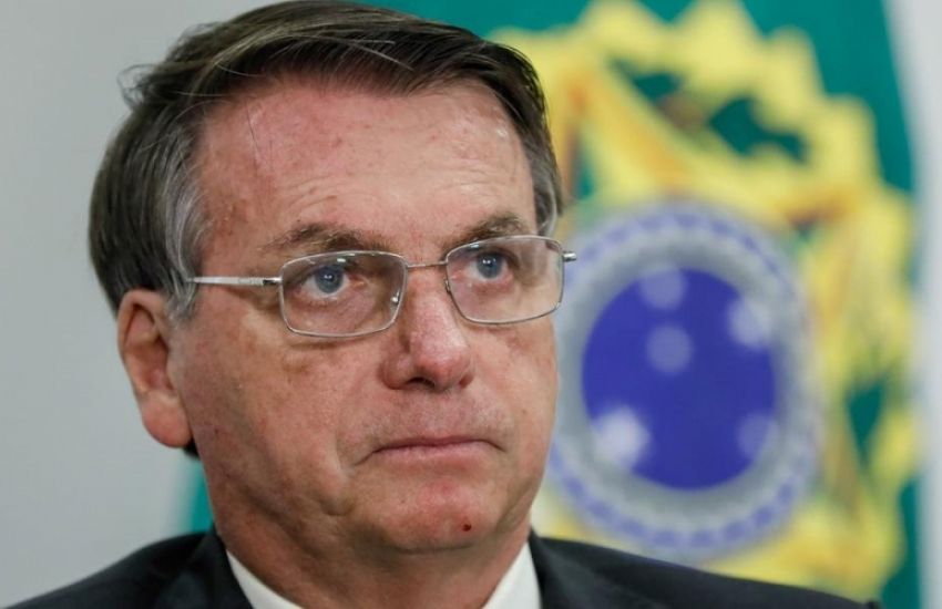  Bolsonaro revoga Medida Provisória que permitia Weintraub nomear reitores 
