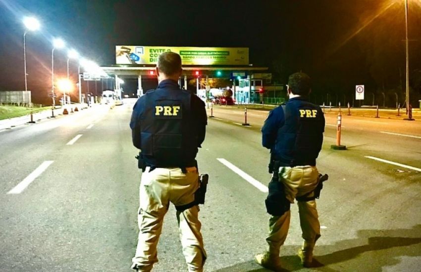 PRF prende dois homens durante Operação Tamoio II na BR-116 em Pelotas 