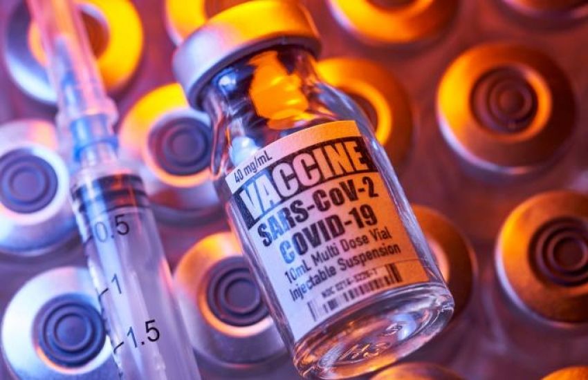 Vacina de Oxford é segura e gerou resposta imune contra covid-19 