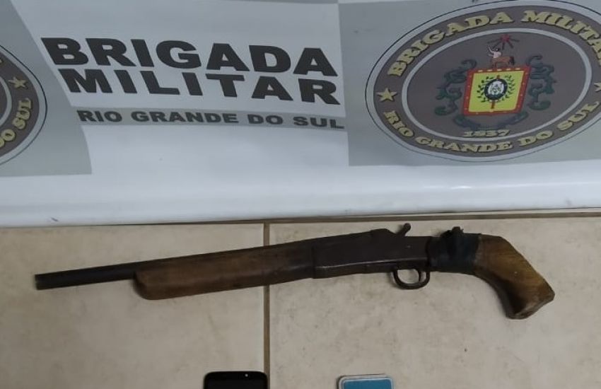 Brigada Militar efetua prisão por porte ilegal de arma de fogo em Camaquã 