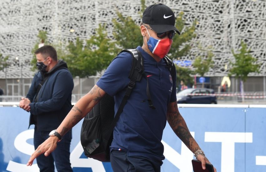 Neymar e outros dois jogadores do PSG testam positivo para covid-19 