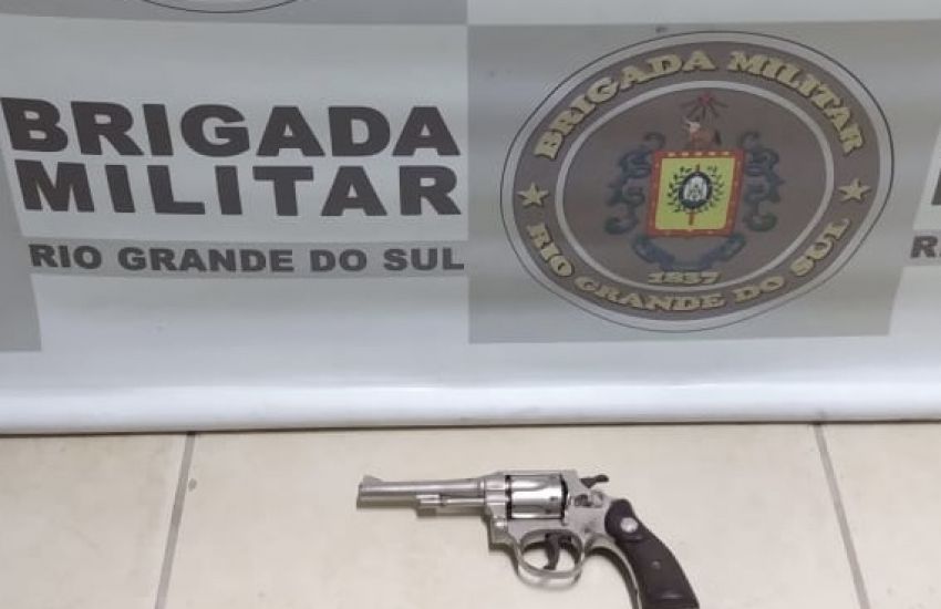 Força Tática da BM prende homem por porte ilegal de arma em Camaquã  