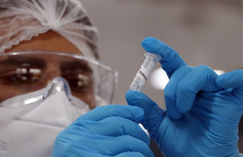 Brasil acumula 141.406 mortes pelo novo coronavírus 