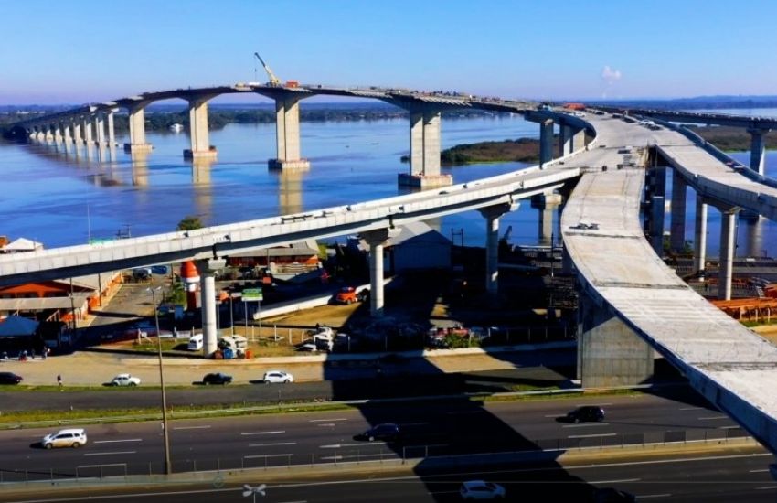 Obras da nova ponte do Guaíba alteram acessos ao vão móvel e rua lateral à Freeway 