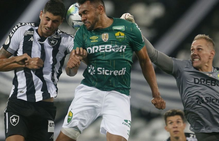 Com 11 desfalques, Cuiabá vence Botafogo no Rio pela Copa do Brasil 