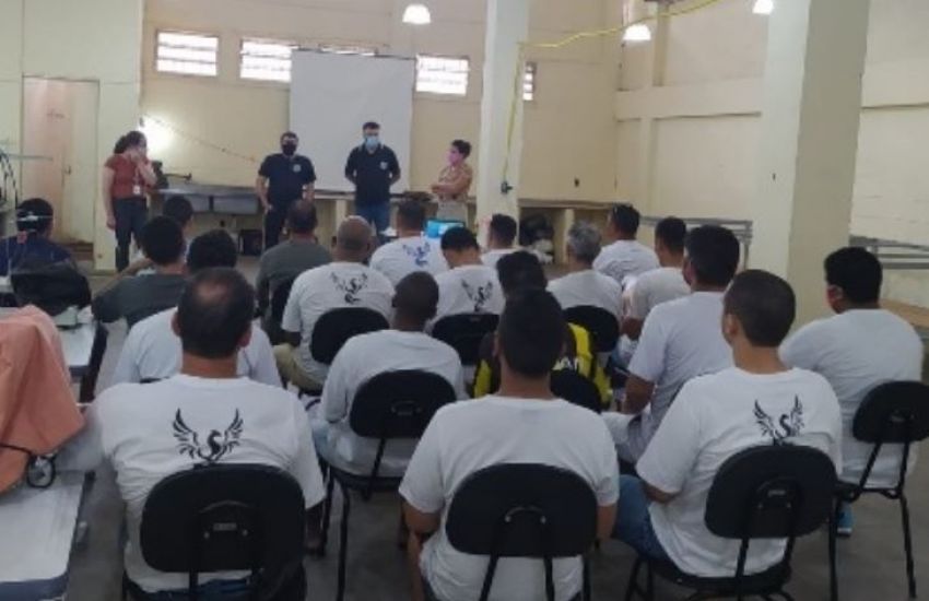 Casas prisionais iniciam cursos de corte e costura no RS 