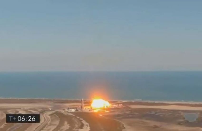Protótipo de foguete explode na aterrissagem após teste de lançamento 