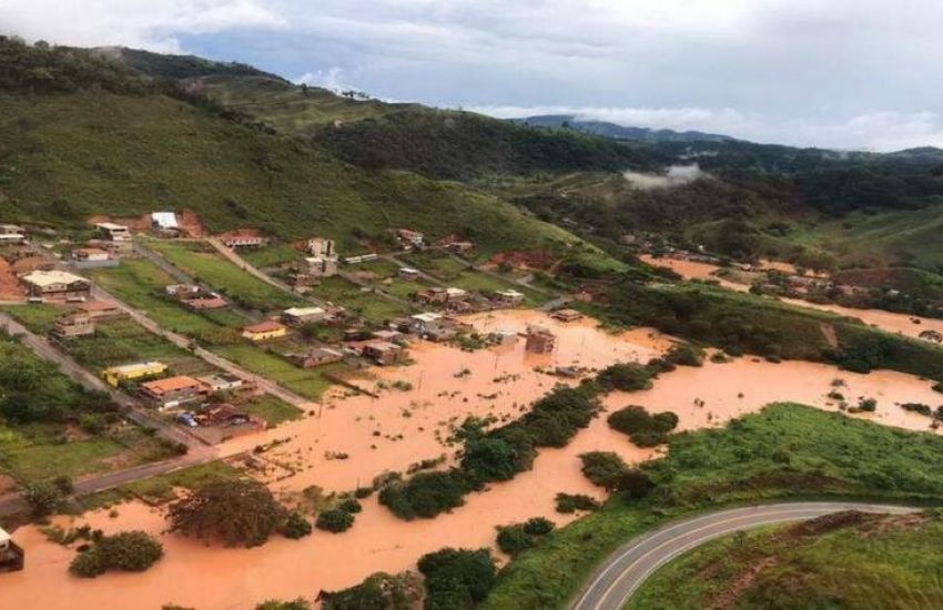 Chuvas provocam alagamentos e deslizamentos em cidade mineira 