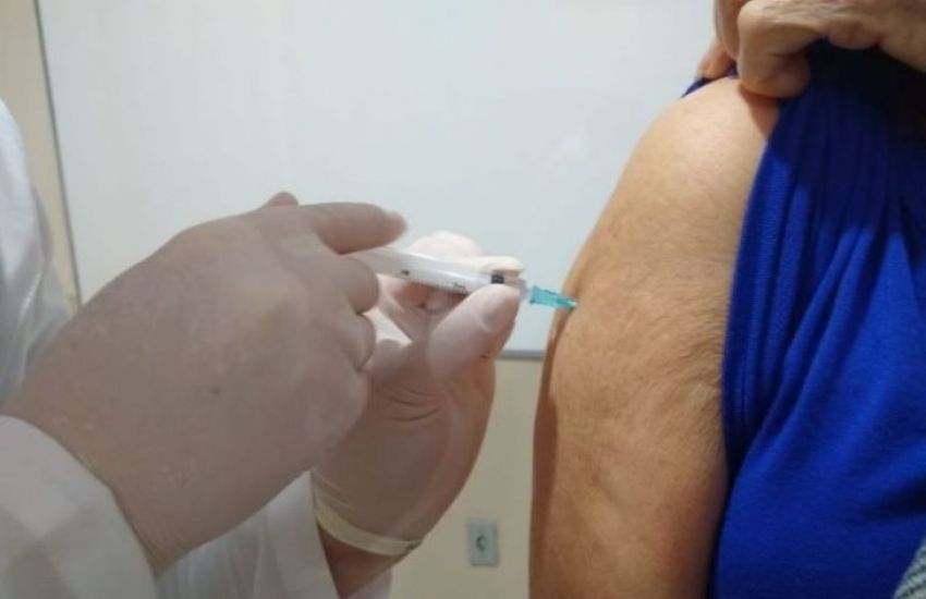 Idosos de 80, 81 e 82 anos serão vacinados na quarta-feira em São Lourenço do Sul 