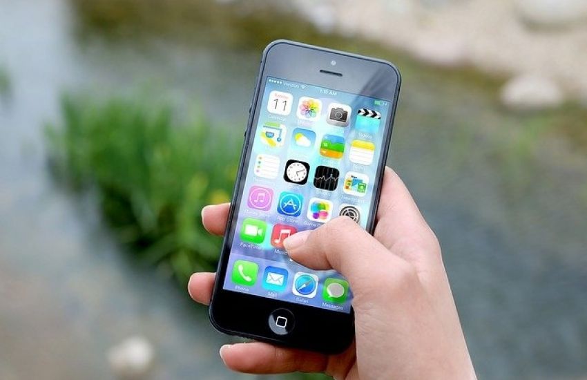 Procon multa Apple em R$ 10 milhões por celulares sem carregador 