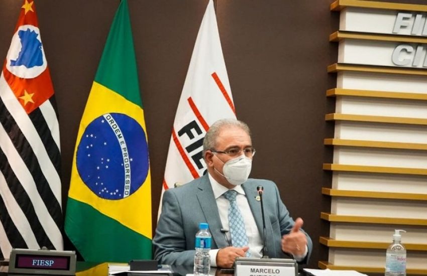 Ministro diz que é possível vacinar toda população brasileira em 2021 