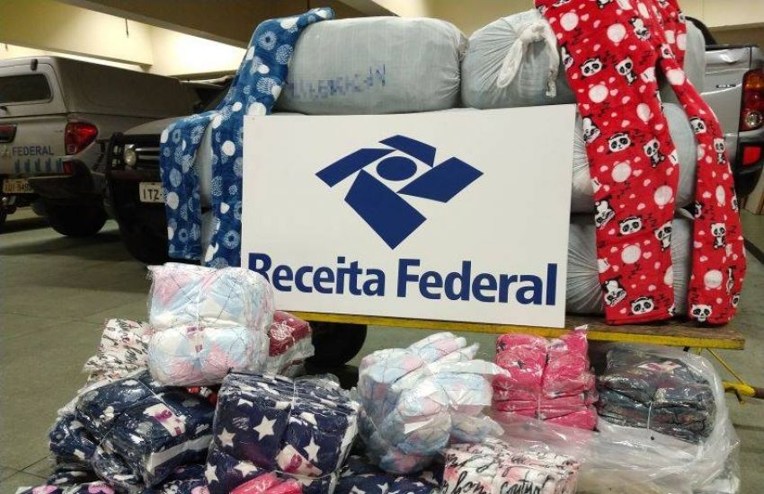 Receita Federal apreende 500 kg de roupas de lã em transportadoras em Pelotas 