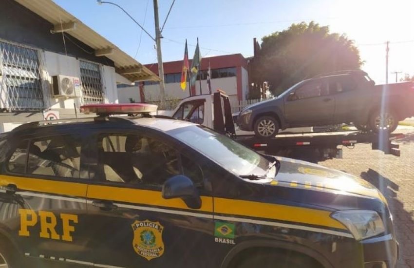 PRF prende criminoso com carro roubado e clonado em Eldorado do Sul 