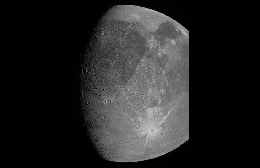 NASA publica as primeiras fotos de Ganimedes, a maior lua de Júpiter 