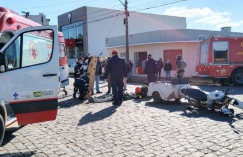 Colisão entre carro e motocicleta deixa homem ferido em São Lourenço do Sul  
