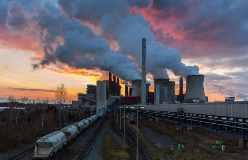 Mundo precisa remover 1 bilhão de toneladas de CO2 até 2025, mostra estudo 