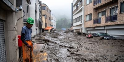 Pelo menos duas pessoas morrem e 20 estão desaparecidas em enchentes no Japão