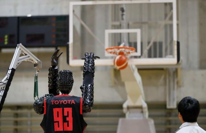 Após realizar arremessos certeiros, robô 'cestinha' vira celebridade no basquete de Tóquio 