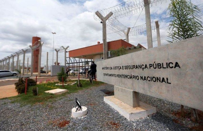 Governo autoriza retorno gradual de visitas presenciais a presos 