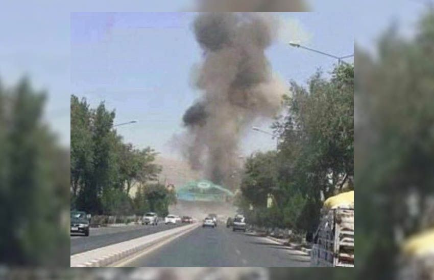 Explosão fora do aeroporto de Cabul mata pelo menos 13 pessoas 