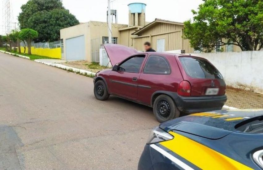 PRF prende homem com carro furtado e clonado em Guaíba 