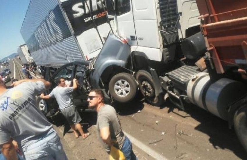 Prefeito de cidade gaúcha fica ferido em acidente na BR-101  