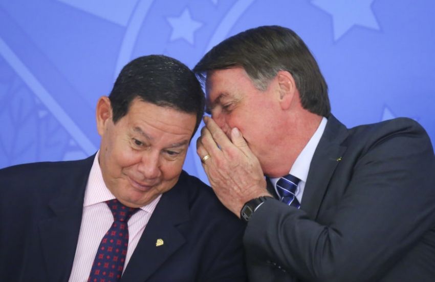 TSE forma maioria contra cassação da chapa Bolsonaro-Mourão 