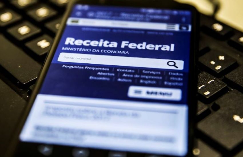 Receita Federal paga hoje lote residual de restituições do IRPF 2021 