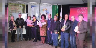 CAPOCAM lança hoje na Feira do Livro a antologia “A poesia em tempos de pandemia”