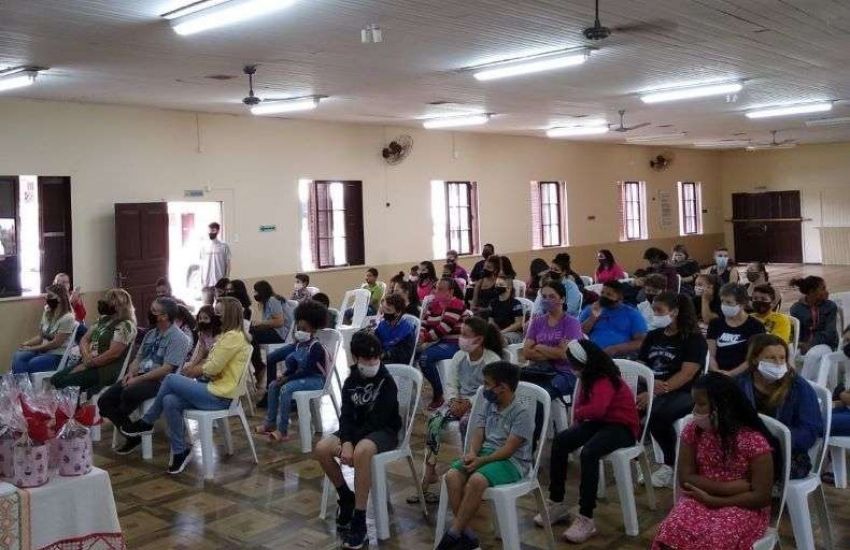 Centro de Geração de Renda realiza formatura em Camaquã 
