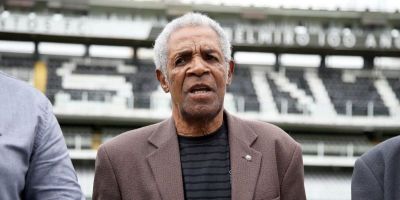 Morre Dorval, um dos maiores ídolos da história do Santos 