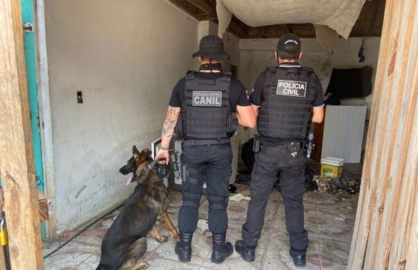 Polícia encontra drogas escondidas em imóvel vazio no bairro Bom Sucesso em Camaquã 