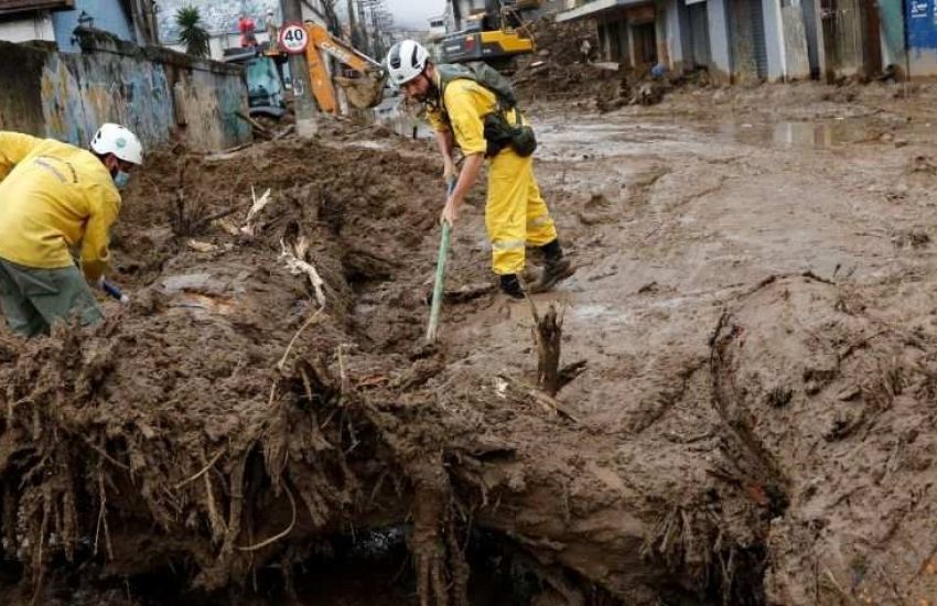 EUA ajudarão com R$ 520 mil famílias atingidas por chuva em Petrópolis 