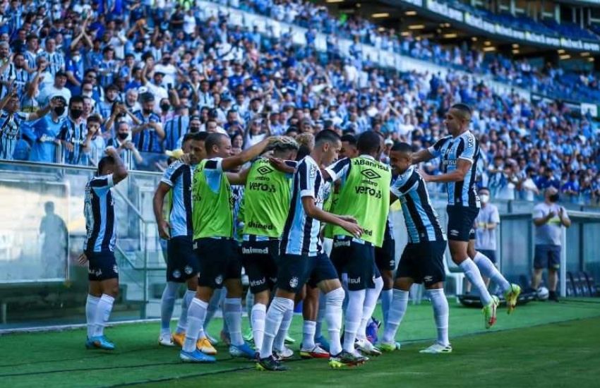 GAUCHÃO: Grêmio goleia São Luiz na estreia de Roger Machado 
