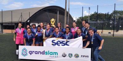 Equipe feminina de Futebol 7 do Sesc Camaquã vence competição em SC