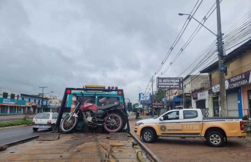 CRBM apreende moto com mais de R$ 20 mil em multas em Viamão 