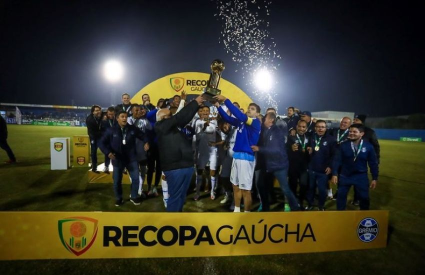 Grêmio goleia Glória e conquista o tricampeonato da Recopa Gaúcha 