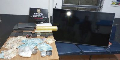 Homem é preso com mais de R$ 7 mil, drogas e veículos em Tapes