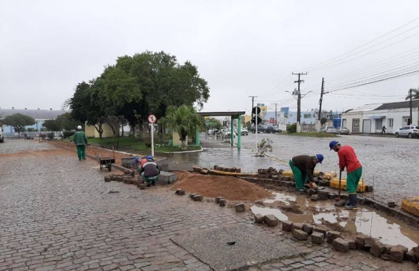 Último trecho da ciclovia da Avenida José Loureiro da Silva começa a ser construído em Camaquã  