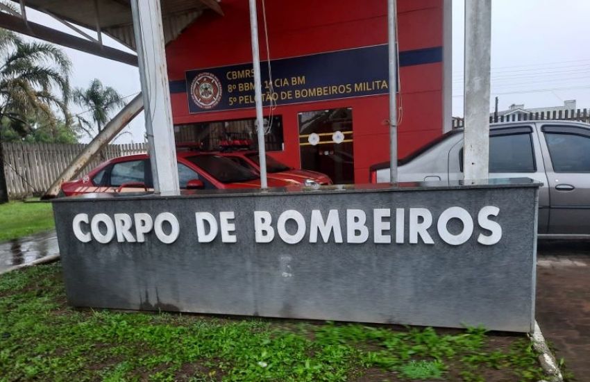 Corpo de Bombeiros realiza atividade simulada em escola municipal de Camaquã 
